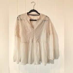 Tendenze Cream Lace Shirt. Size M.